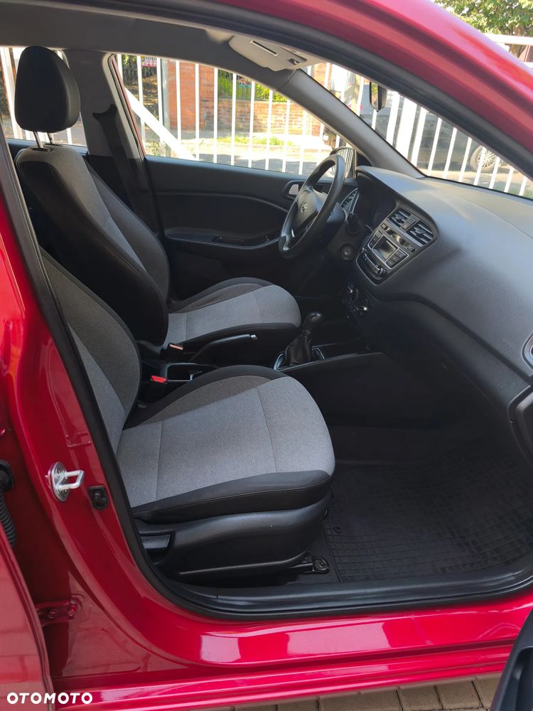 Hyundai i20 1.2 Classic Plus - 6