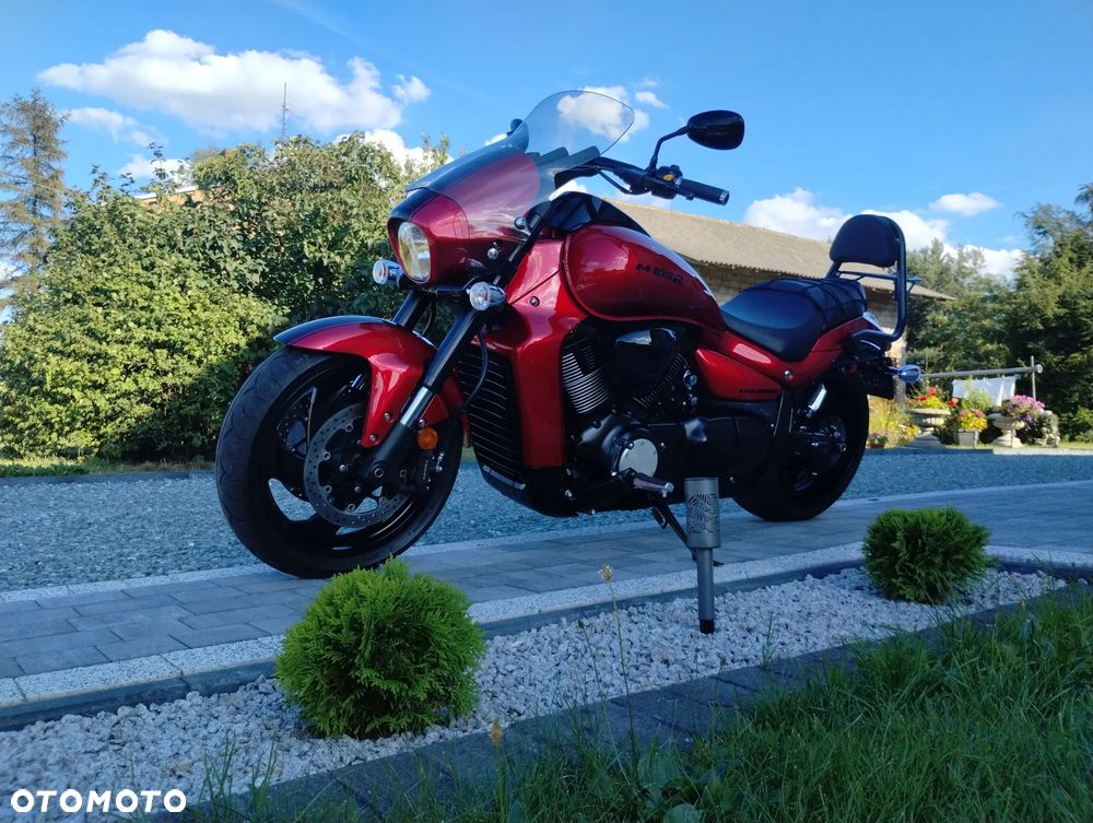 Suzuki Boulevard - 3