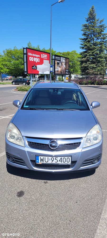 Opel Vectra 1.9 CDTI Cosmo - 3