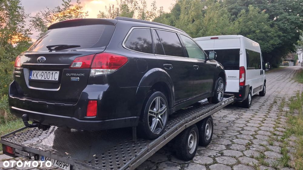 Na części Subaru Legacy IV Estate (BR) Outback FL silnik 2.0 D 150 KM DOHC BOXER TURBO DIESE EE20Z lakier 61K skrzynia automatyczna CVT maska zderzak drzwi klapa szyba fotel kanapa lusterko lampa deska GWARANCJA !!! Przód Tył Zestaw Komplet Drzwi Klapa Zderzak Błotnik Maska Grill Atrapa Szyba Pas Lampa Lusterko Boczki Fotel Kanapa Kokpit Deska Rozdzielcza Przełącznik Włącznik Sterownik Przewody Wiązka Instalacja Moduł Komputer Czujnik Listwa Pompa Alternator Wtryski Głowica Rozrusznik Kompresor Sprzęgło Dwumas Silnik  Skrzynia ABS Klimatyzacji Paliwa Wspomagania Kolektor Turbina Przepustnica Zawór Chłodnica Koło Hak Belka Sanki Zawieszenie Mcpherson Półoś Amortyzator Wydech Tłumik Zacisk Most - 4