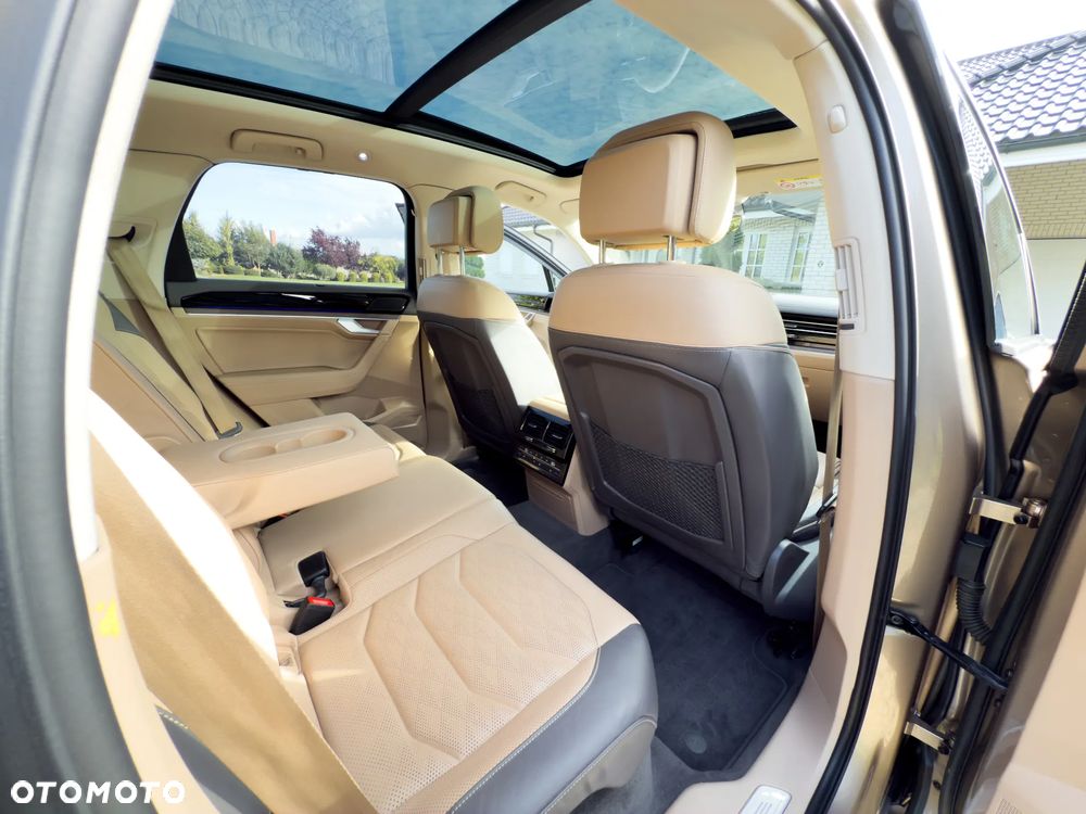 Volkswagen Touareg 3.0 V6 TDI SCR 4Mot Elegance - 19