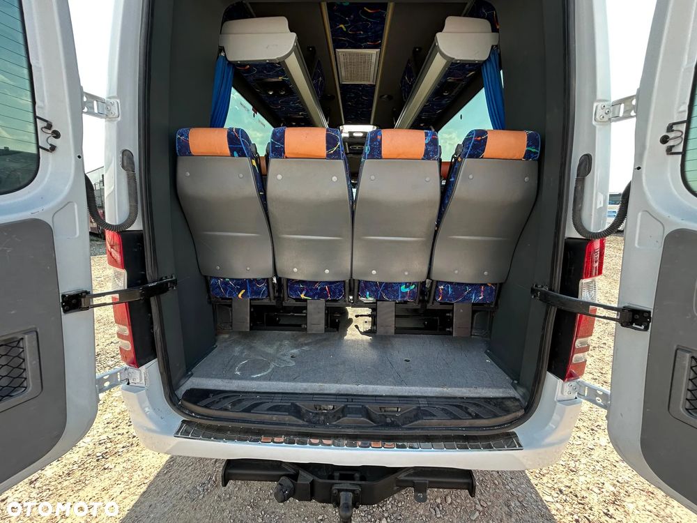 Mercedes-Benz Sprinter 519 - 18