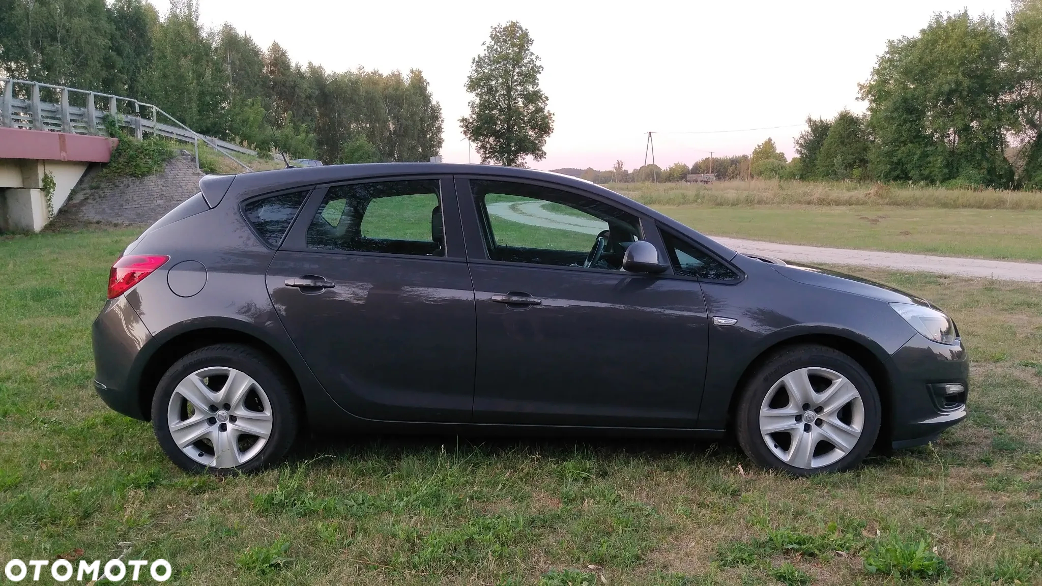 Opel Astra 1.4 Turbo Edition - 11