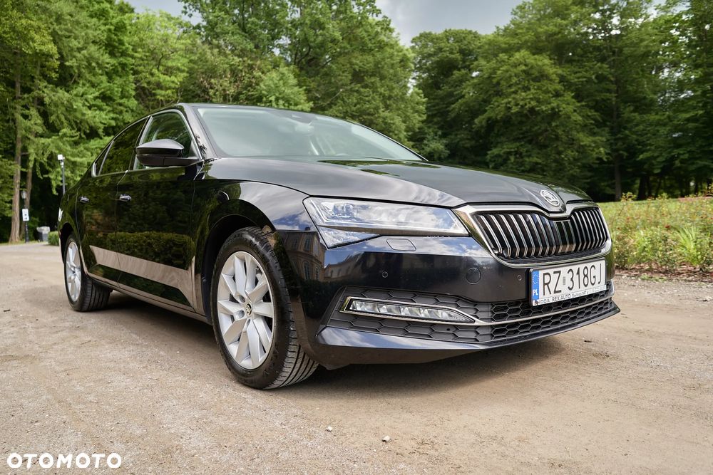 Skoda Superb 2.0 TDI SCR 4x4 Style DSG - 3