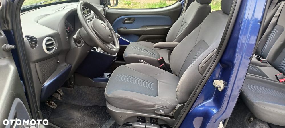 Fiat Doblo 1.6 16V Dynamic - 22