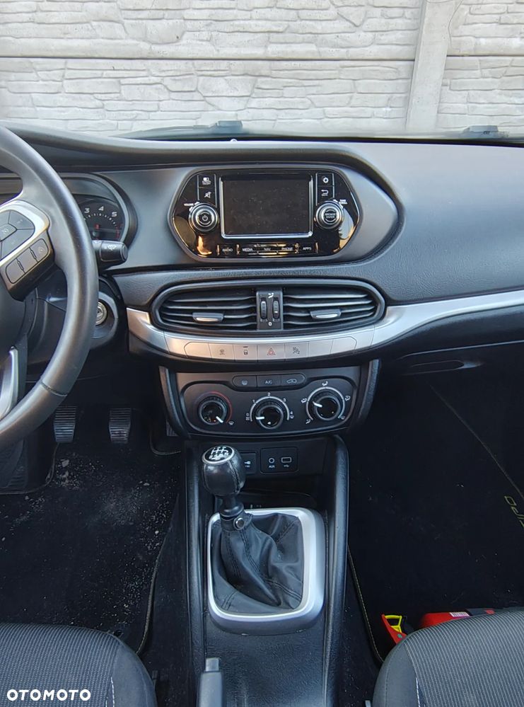 Fiat Tipo 1.4 16V More - 2