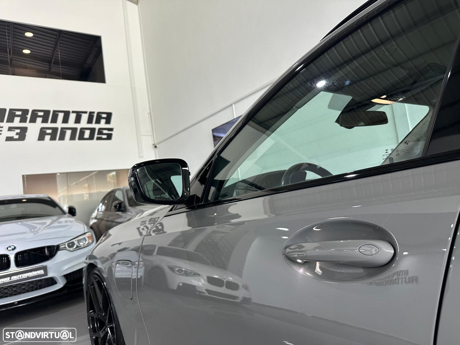 BMW 330 e iPerformance Pack M - 30