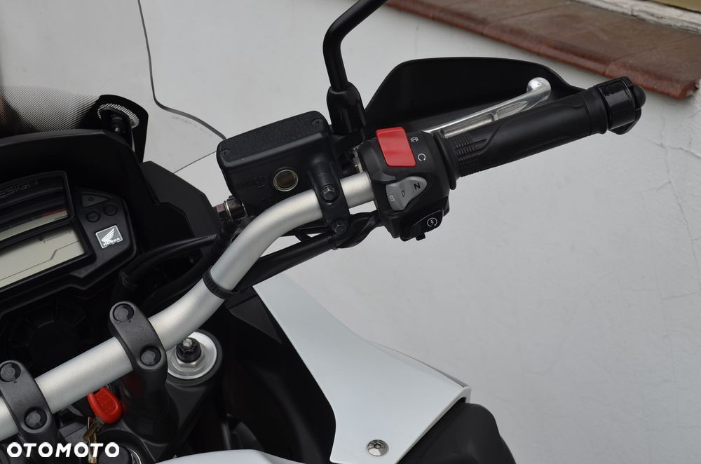 Honda VFR - 11