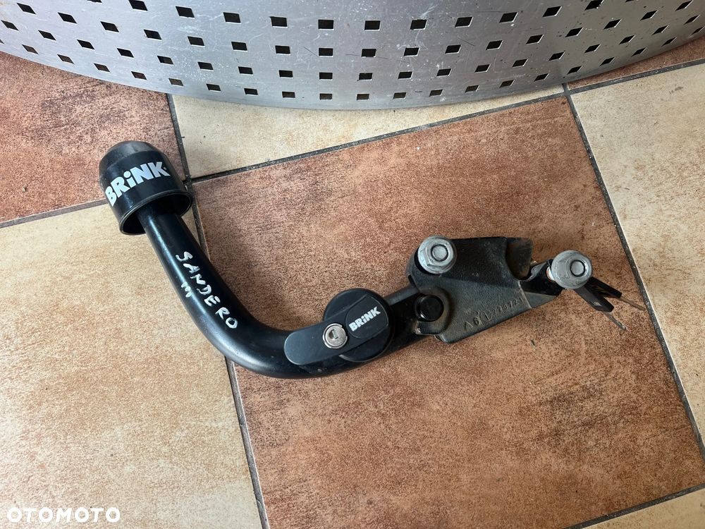 KULA HAKA DACIA SANDERO III - 1