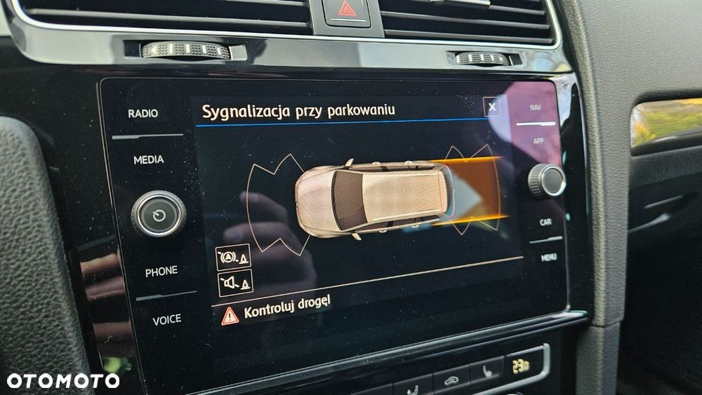 Volkswagen Golf 2.0 TDI Join - 23