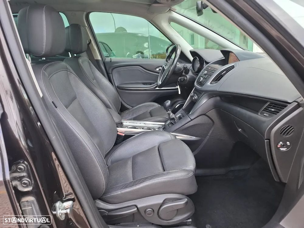 Opel Zafira 2.0 CDTi Cosmo - 38