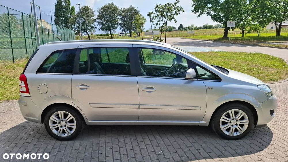 Opel Zafira 1.8 Edition Plus - 2