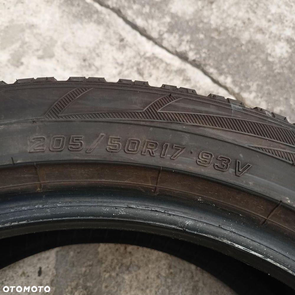 OPONY 205/50/17 4szt FALKEN 8mm (22732) - 4