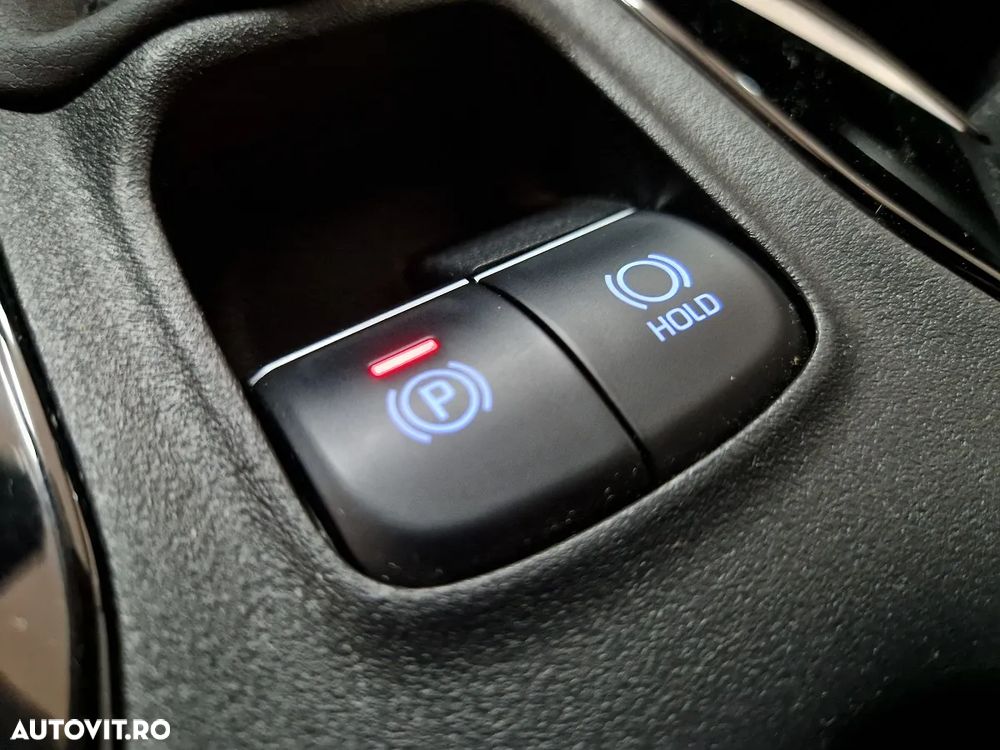 Toyota Corolla 1.8 Hybrid Business Edition - 23