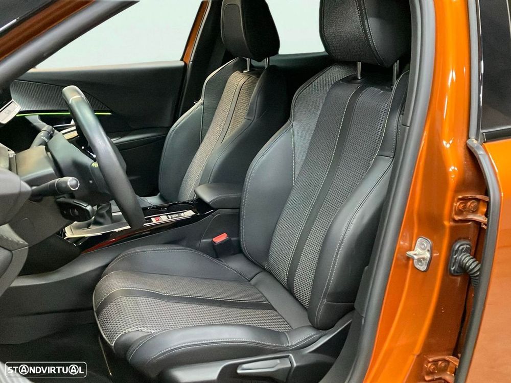 Peugeot 2008 1.2 PureTech GT - 16