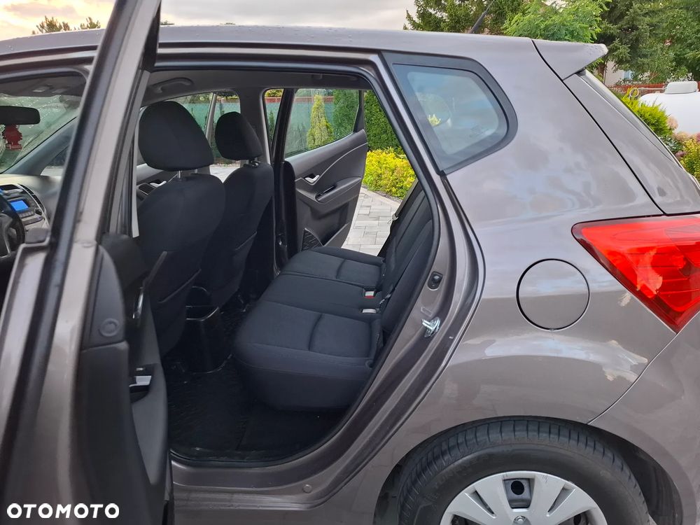 Hyundai ix20 1.4 CRDi Comfort - 24