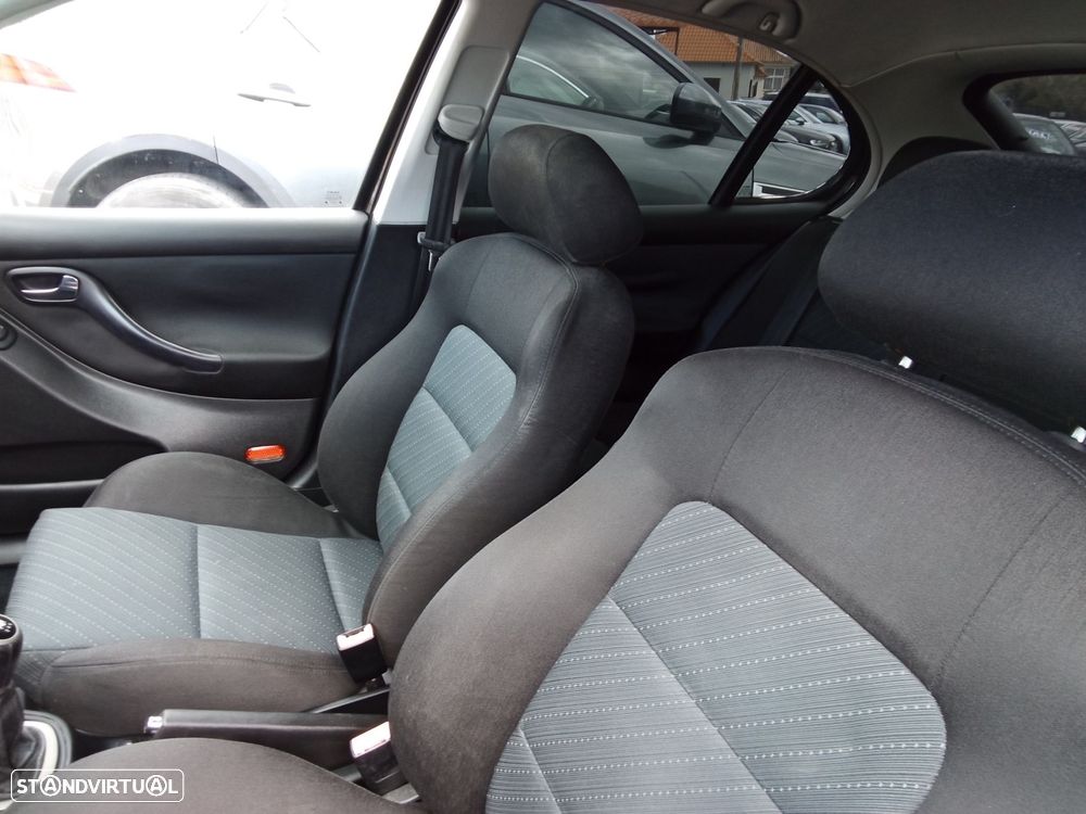 SEAT Leon 1.9 TDI FR - 22