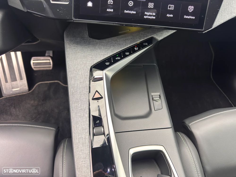 Peugeot E-5008 GT - 47