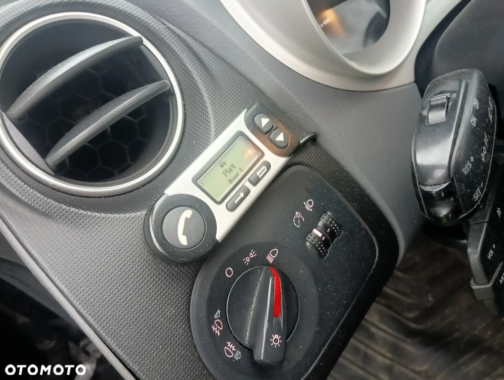Seat Ibiza SC 1.4 16V Style - 30