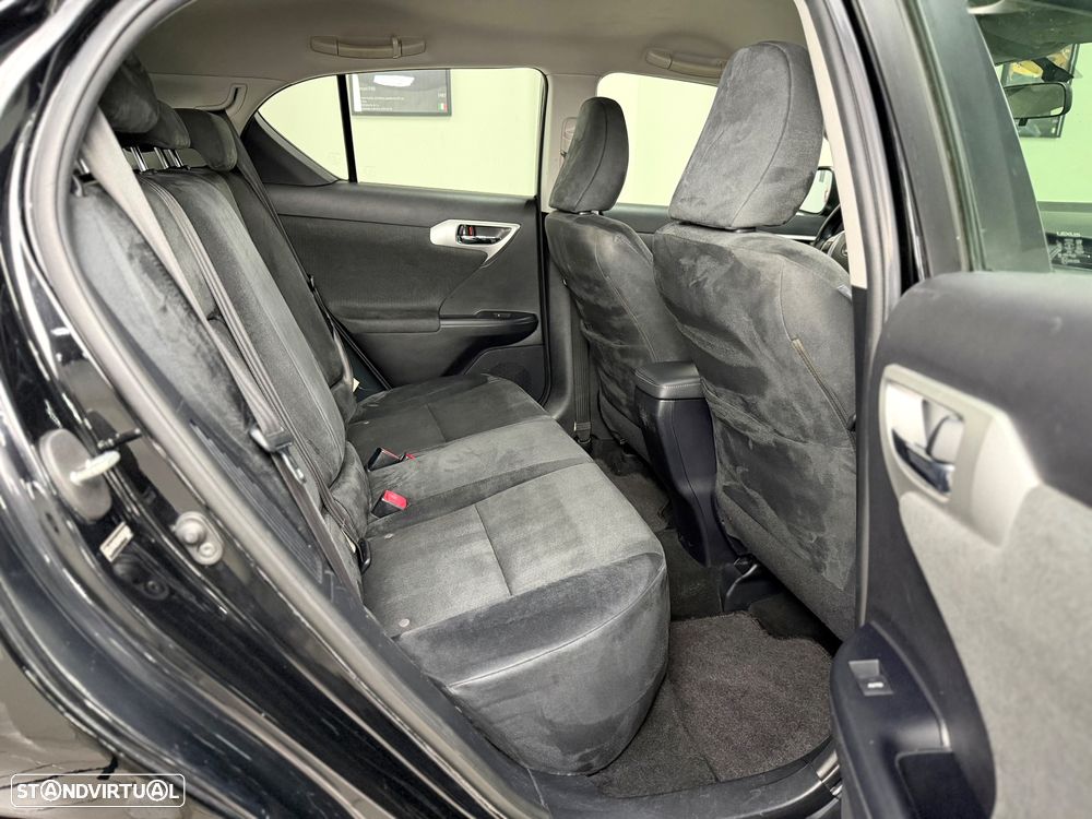 Lexus CT 200h 09 P.Dynamic - 20