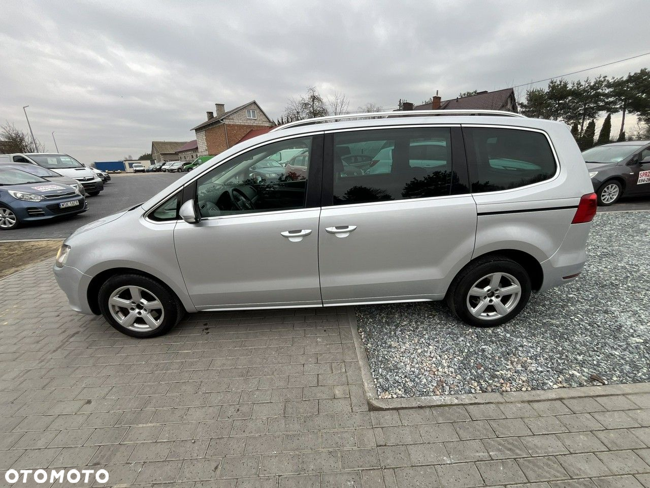 Volkswagen Sharan - 11