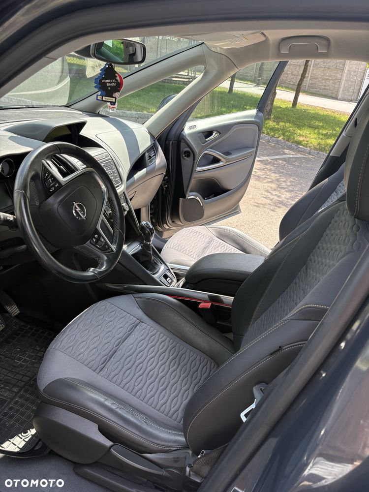 Opel Zafira - 4