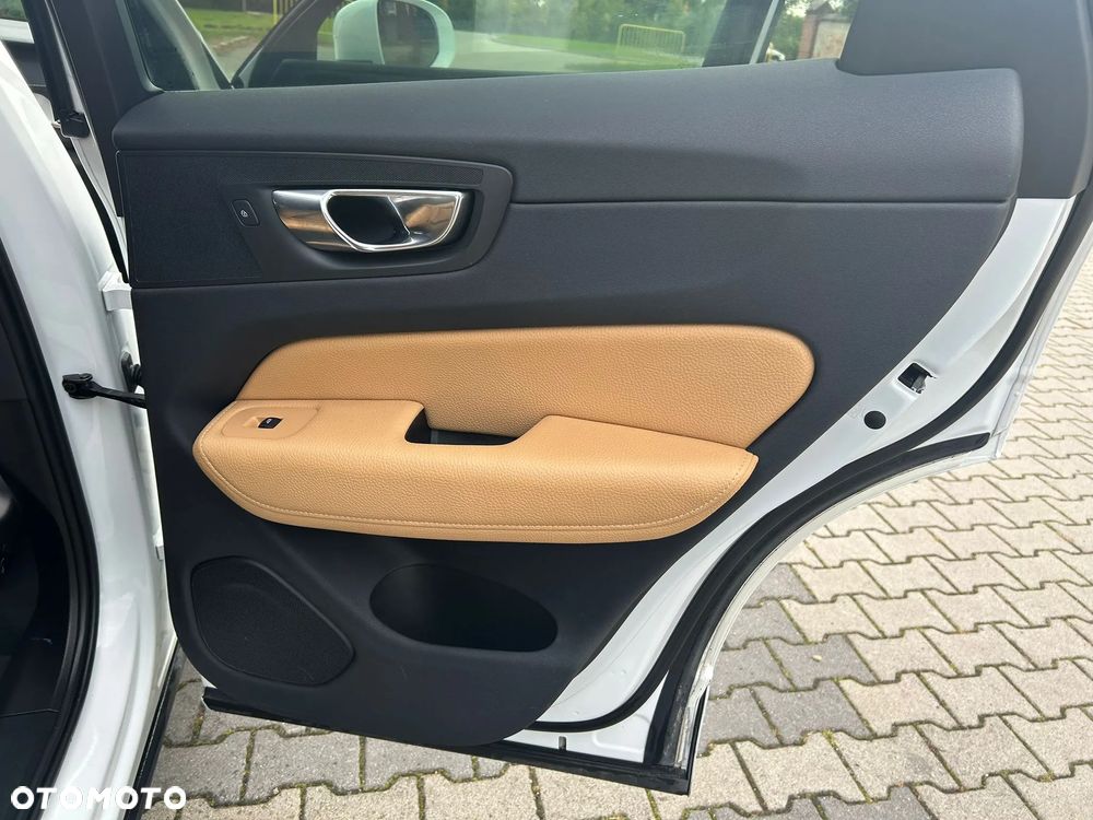 Volvo XC 60 T6 AWD Inscription - 23