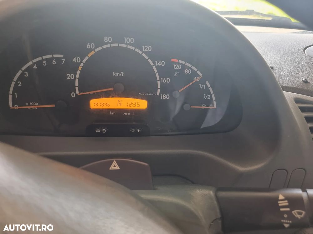 Mercedes-Benz Sprinter - 18