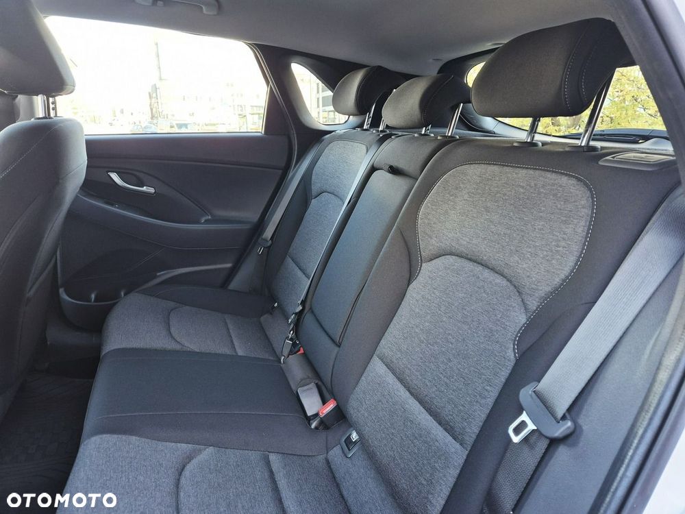 Hyundai i30 1.5 T-GDI 48V Smart DCT - 13