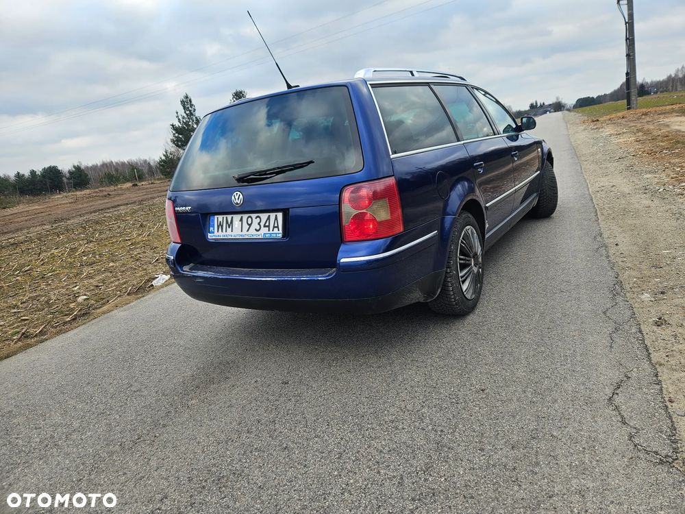 Volkswagen Passat 2.5 TDI Highline Tiptr - 9