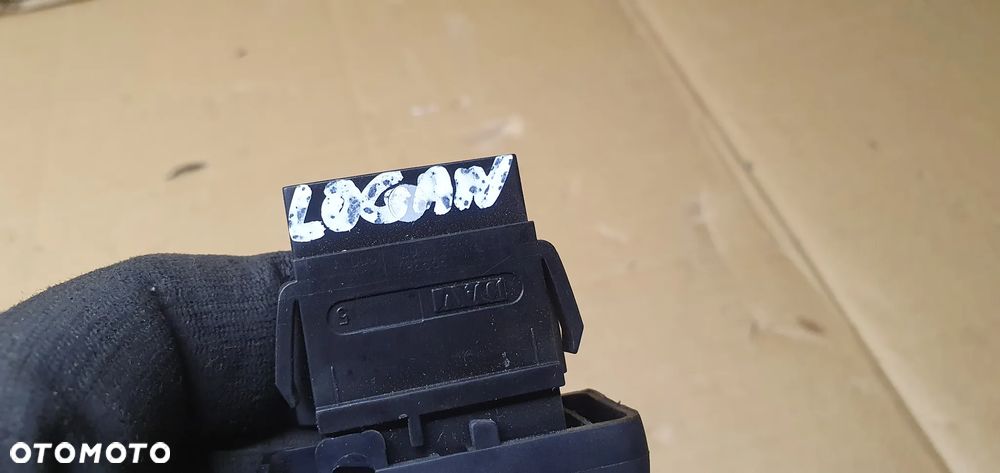 Przełącznik włącznik grzania szyby Dacia Logan - 5