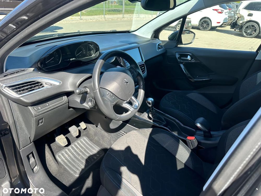 Peugeot 2008 - 9