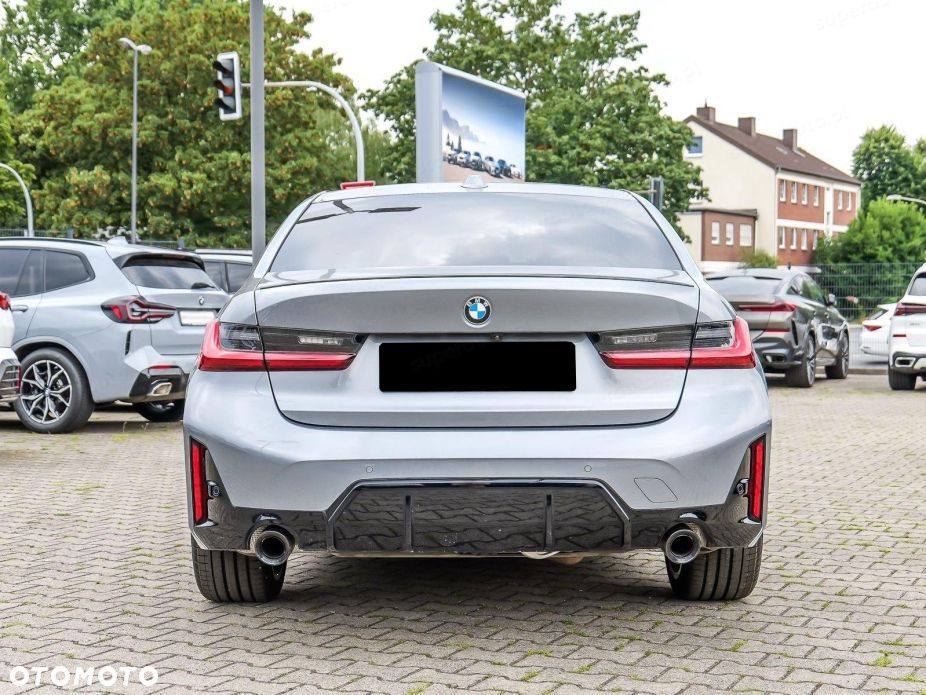 BMW Seria 3 330i xDrive M Sport sport - 7