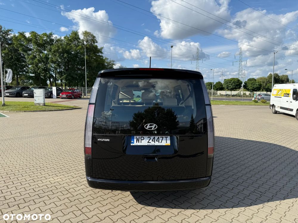 Hyundai Staria 1.6 T-GDI HEV Smart VIP - 4