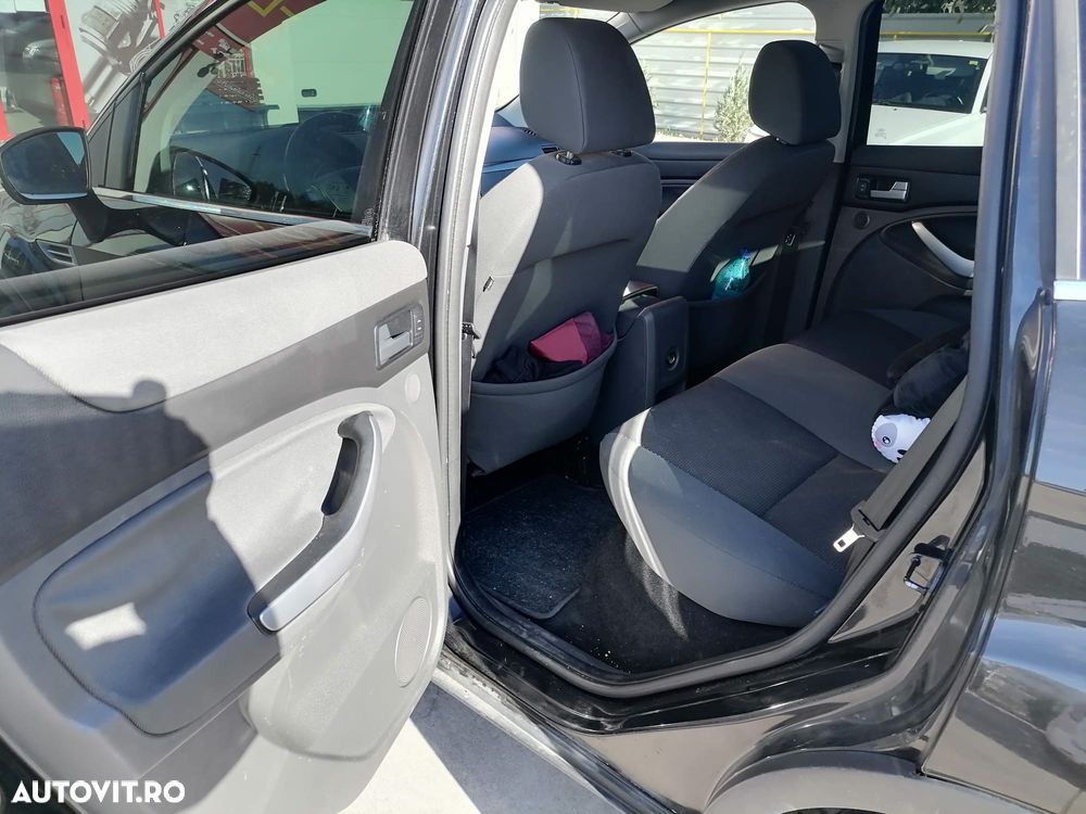 Ford Kuga 2.0L TDCi DPF Titanium - 3