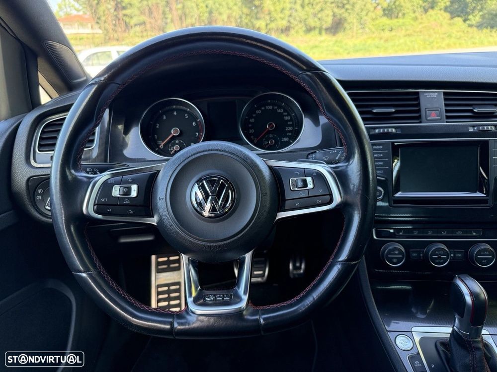 VW Golf 2.0 TSi GTi DSG - 39