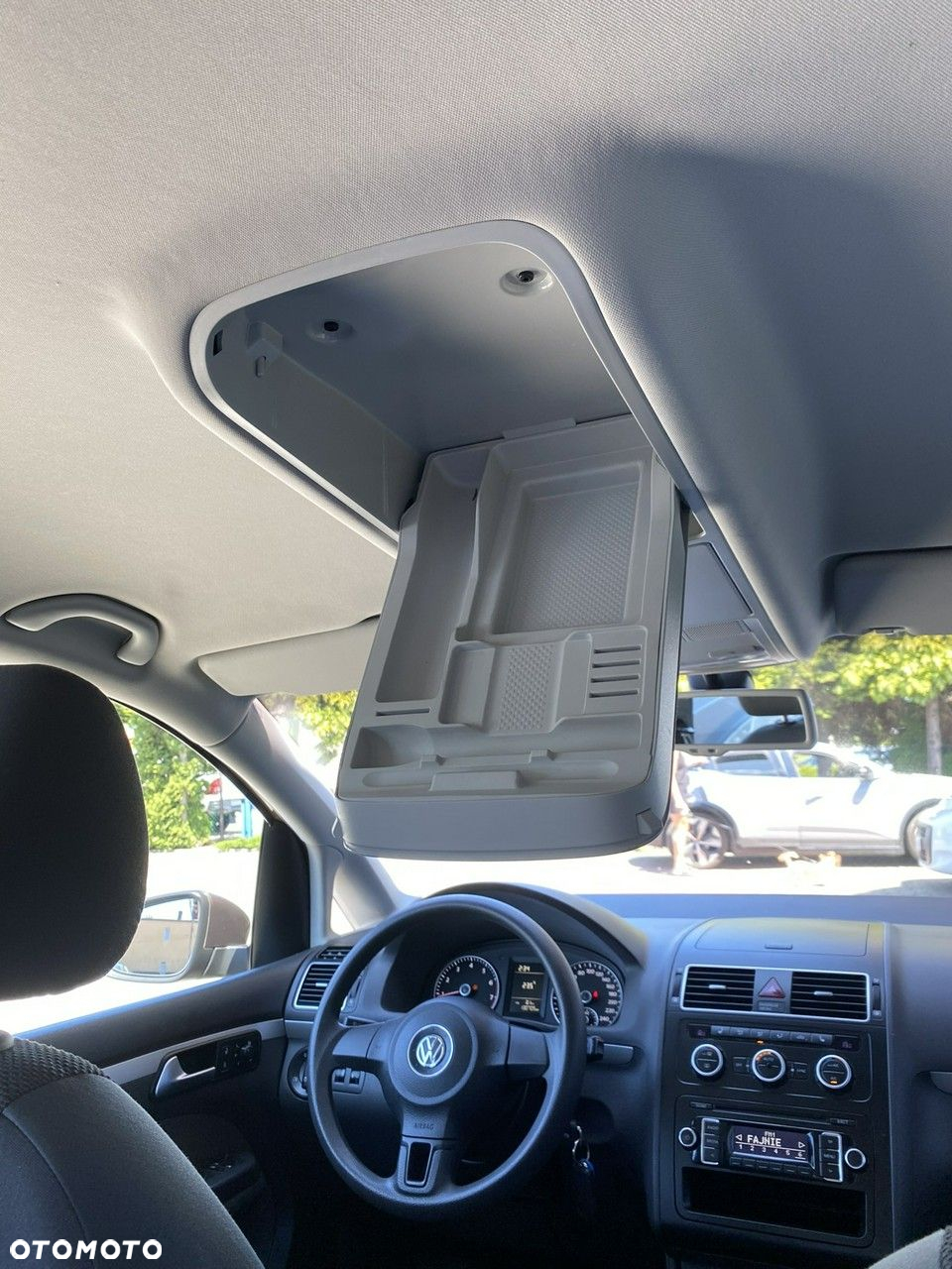 Volkswagen Touran - 18