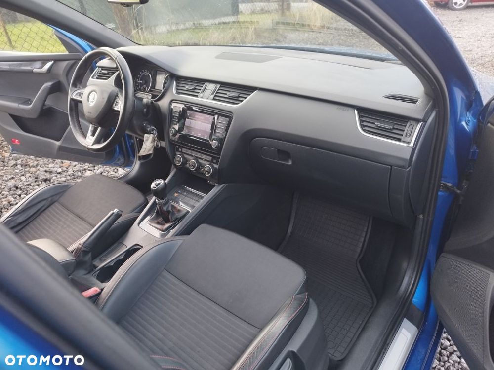 Skoda Octavia 2.0 TDI RS - 11