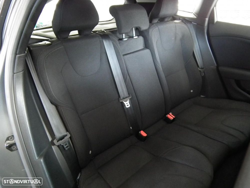 Volvo V40 1.6 D2 Kinetic - 16