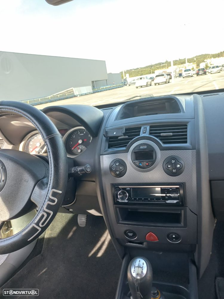 Renault Mégane Break 1.5 dCi C Authentique - 6