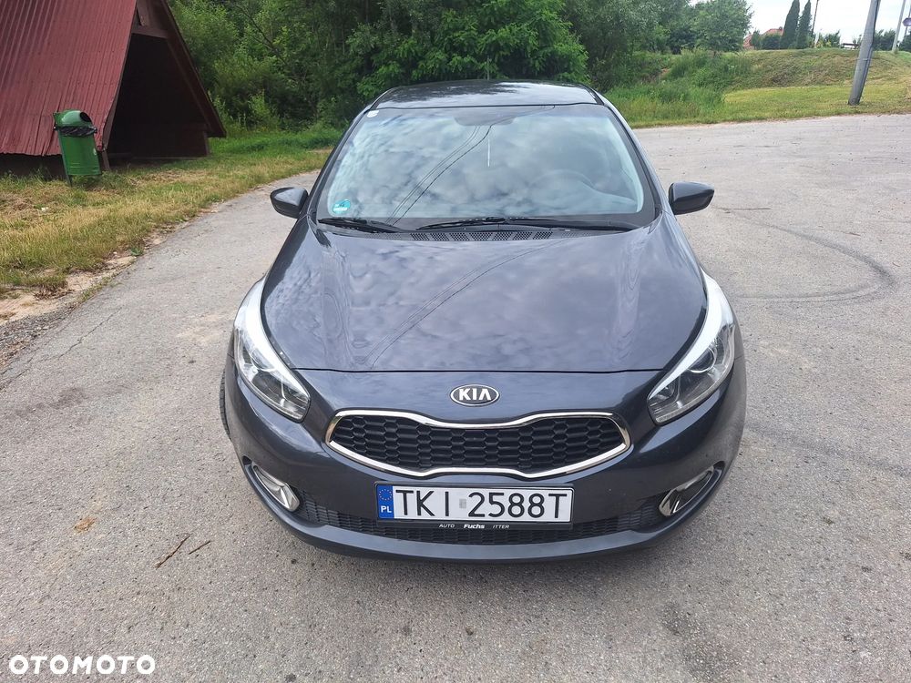 Kia Ceed - 14