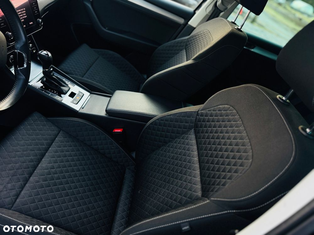 Skoda Superb 2.0 TDI DSG Active - 9