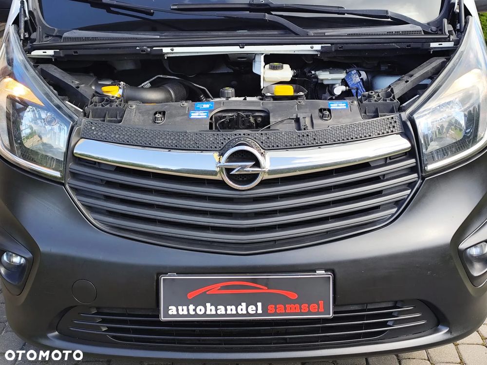 Opel Vivaro - 19