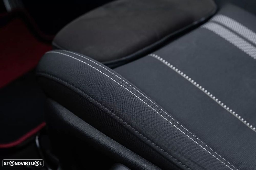 MINI Cabrio Cooper Premium Plus JCW Auto - 21