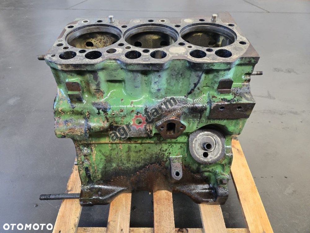 Blok silnika John Deere 1950 1850 1750 1550 1350 - 1