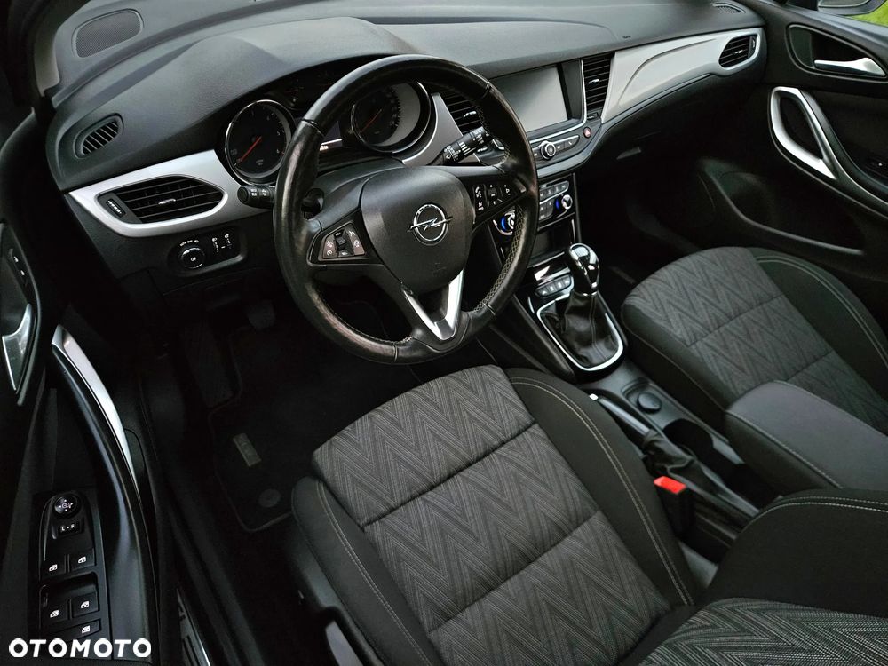 Opel Astra 1.5 D Start/Stop 2020 - 23