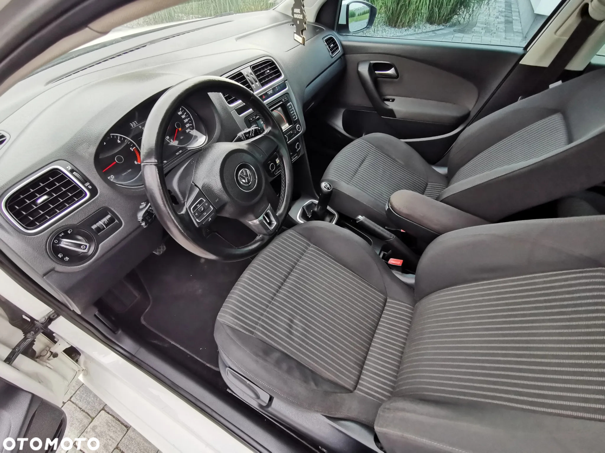 Volkswagen Polo 1.6 TDI DPF Highline - 13