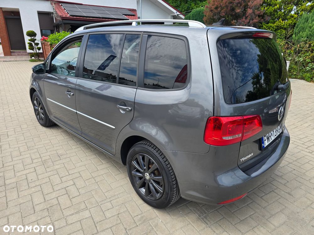 Volkswagen Touran - 6