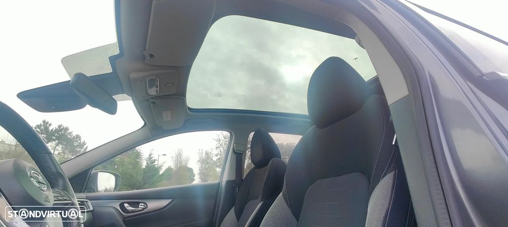 Nissan Qashqai 1.5 dCi N-Connecta 18 - 10