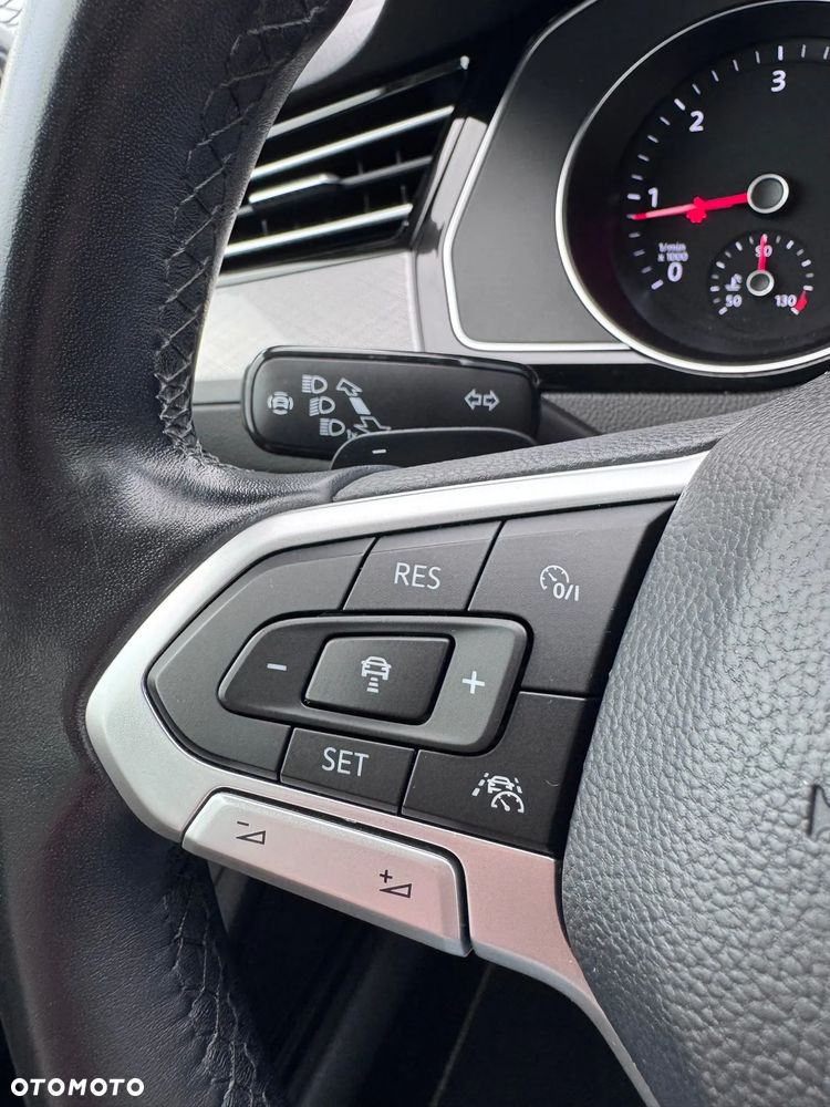 Volkswagen Passat 2.0 TDI EVO Business DSG - 28